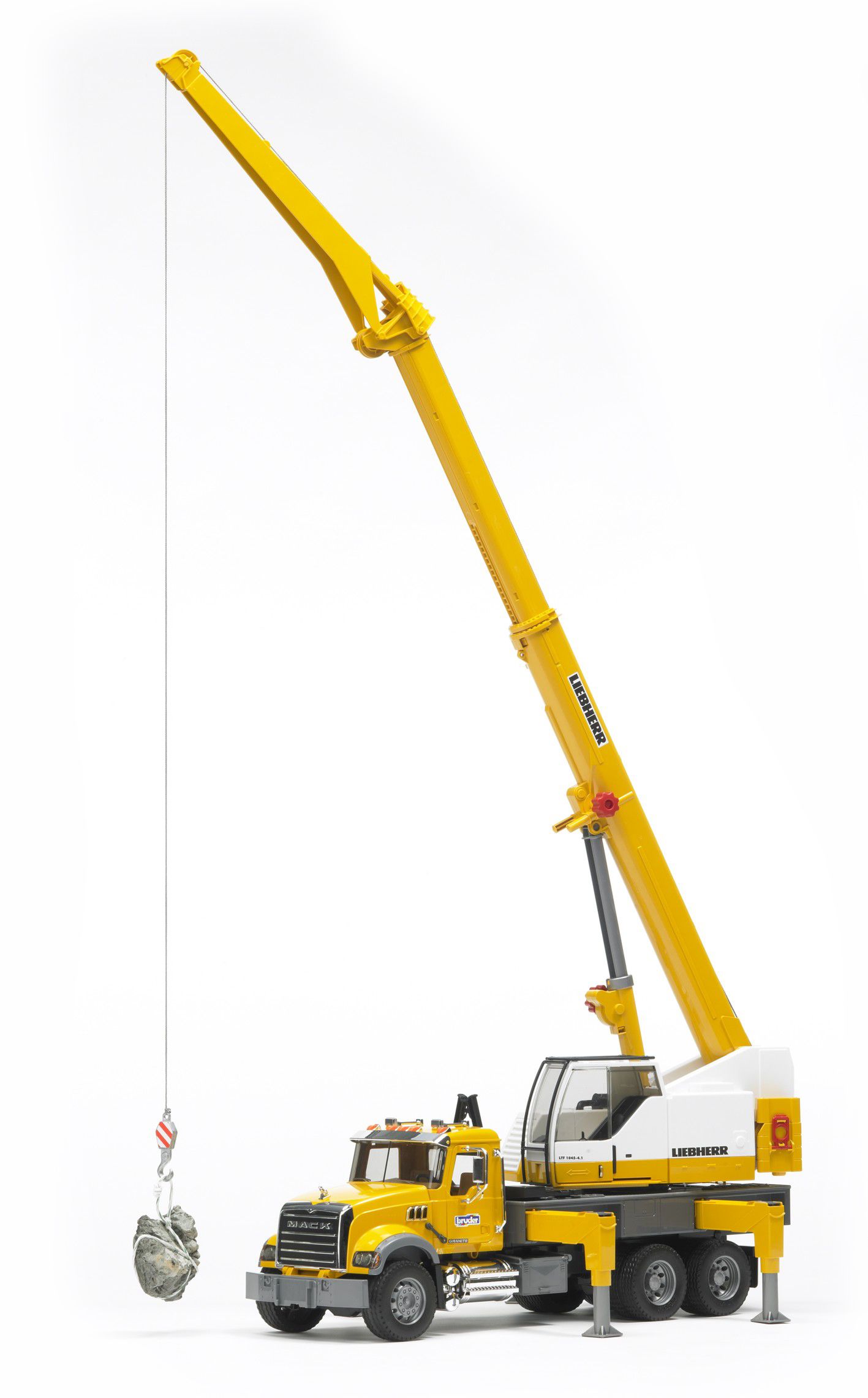 Bruder MACK Granite Liebherr Kran-LKW